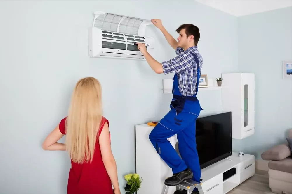 Repairing-Air-Conditioner-to-fix-cooling-problem